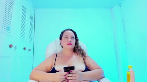 Snapshot of camilaa_foxxx chatting on 01.16.25 camilaa foxxx online show from 01.16.25