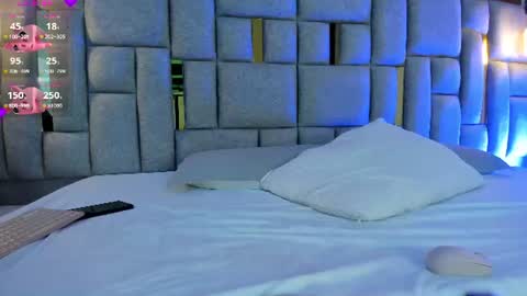 camilaa_smith_ online show from 07.02.26