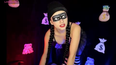 Cami  online show from 10.31.25