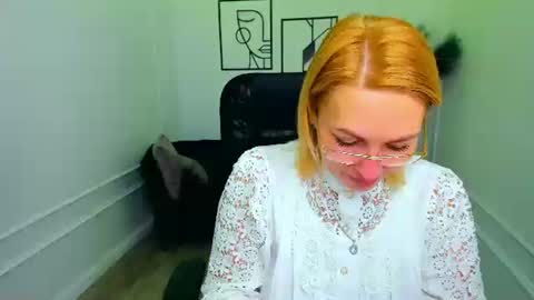 camilafatem online show from 09.09.25