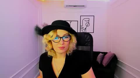 camilafatem online show from 09.12.25