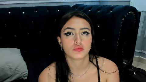 Snapshot of camilahunter__ chatting on 12.18.24 Camila  online show from 12.18.24
