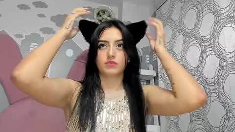 Snapshot of camilahunter__ chatting on 02.16.25 Camila  online show from 02.16.25