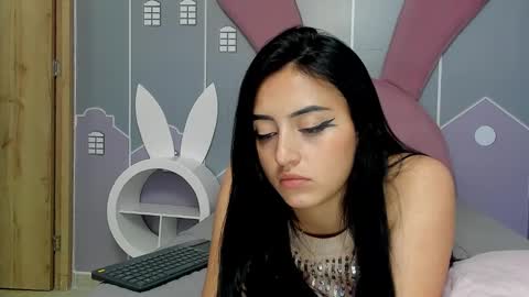Snapshot of camilahunter__ chatting on 02.16.25 Camila  online show from 02.16.25