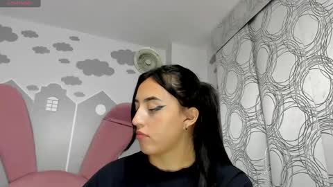 Snapshot of camilahunter__ chatting on 03.04.25 Camila  online show from 03.04.25