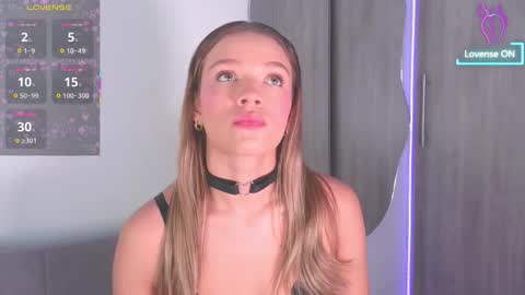 Camila Monroee  online show from 02.02.26