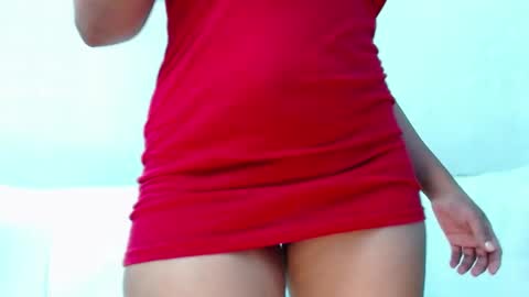 Snapshot of camilapaez1 chatting on 12.17.24 cami online show from 12.17.24