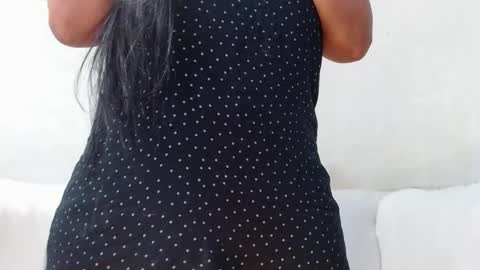 Snapshot of camilapaez1 chatting on 01.17.25 cami online show from 01.17.25