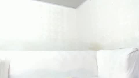 Snapshot of camilapaez1 chatting on 02.25.25 cami online show from 02.25.25