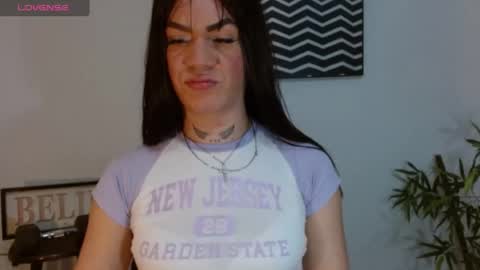 Snapshot of camilaparrisx chatting on 06.17.26 camilaparrisx online show from 06.17.26