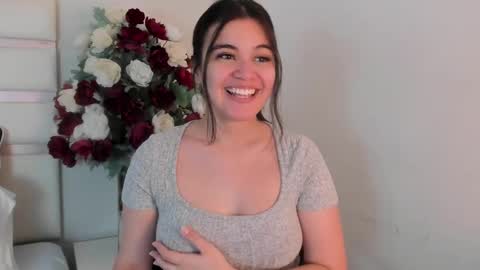 Snapshot of camilasofiia chatting on 12.11.24 Camila online show from 12.11.24