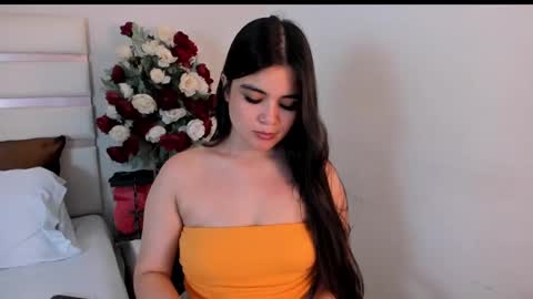 Snapshot of camilasofiia chatting on 02.25.25 Camila online show from 02.25.25
