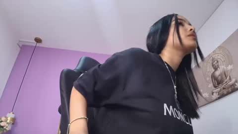 camilaspencer__ online show from 09.10.25