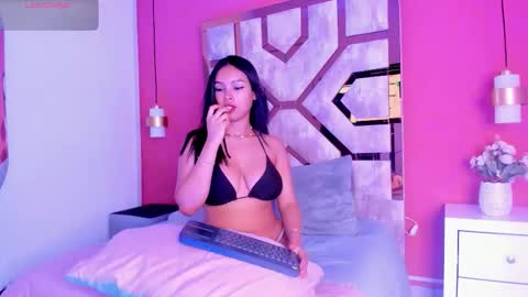 camilaspencer__ online show from 09.17.25