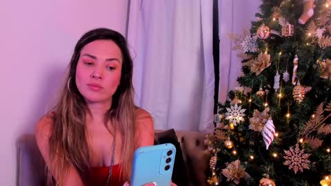 Snapshot of camilawm19 chatting on 12.04.24 Camila online show from 12.04.24