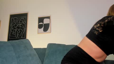 Snapshot of camilawm19 chatting on 01.10.25 Camila online show from 01.10.25