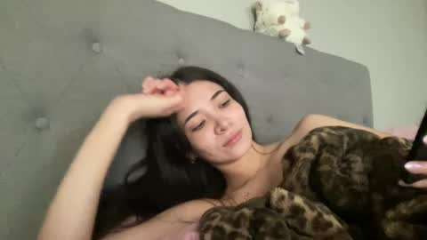 Camila Cruz online show from 09.18.25