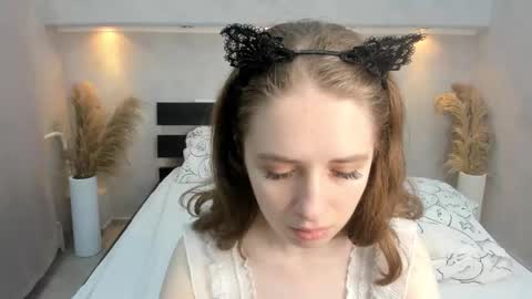 Snapshot of camilla_kelly chatting on 10.16.25 Camilla online show from 10.16.25