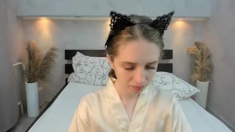 Snapshot of camilla_kelly chatting on 10.20.25 Camilla online show from 10.20.25