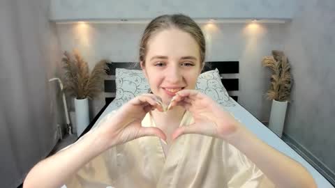 Snapshot of camilla_kelly chatting on 10.22.25 Camilla online show from 10.22.25