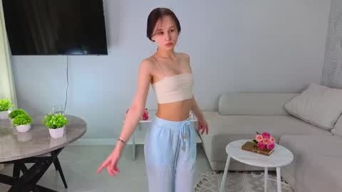 Snapshot of camillahooser chatting on 03.17.26 May online show from 03.17.26