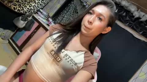 camillaaa ig mszane3e online show from 10.05.25