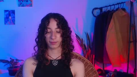Snapshot of camille_delrey chatting on 12.04.24 Camille online show from 12.04.24