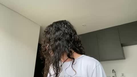 Snapshot of camille_delrey chatting on 10.11.25  Camille   online show from 10.11.25