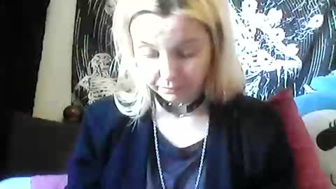 Snapshot of camille_deville chatting on 12.18.24 Camille Deville online show from 12.18.24