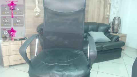 Snapshot of camille_diaz19 chatting on 03.04.25 Camille online show from 03.04.25