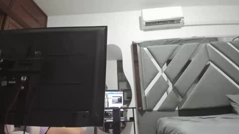 Snapshot of camille_juicy chatting on 09.27.25 Camille online show from 09.27.25