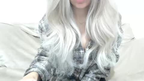 CamilleBunny online show from 01.08.26