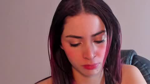 C A M I L L E N    Help me get to the top online show from 02.08.25