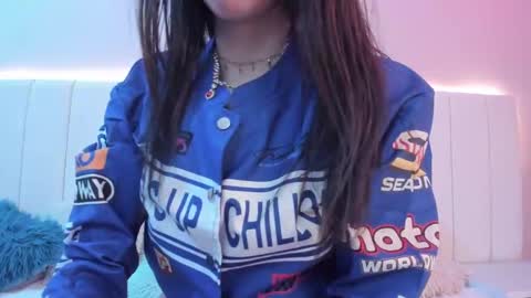 C A M I L L E N    Help me get to the top online show from 10.04.25