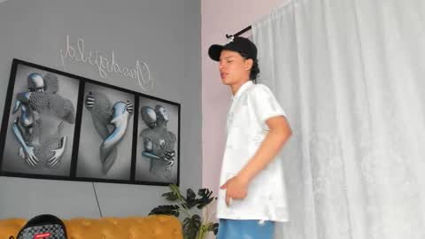 Camillo Virgil online show from 12.22.25