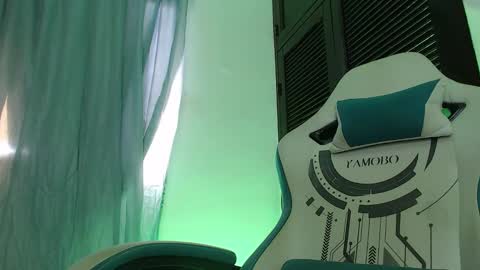 Snapshot of camilo_contre21 chatting on 02.25.25 camilo_contre21 online show from 02.25.25
