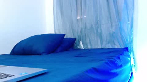 Snapshot of camilo_contre21 chatting on 03.11.25 camilo_contre21 online show from 03.11.25