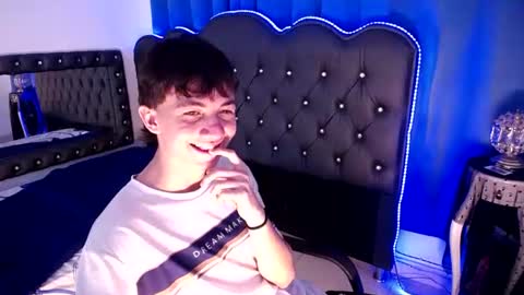 Snapshot of camilo_harrington chatting on 07.17.26 Camilo online show from 07.17.26