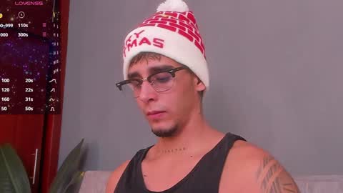   INDEPENDENT MODEL online show from 12.05.24