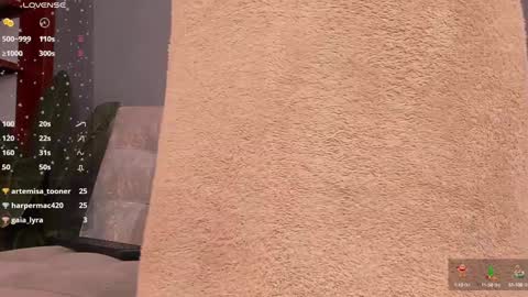   INDEPENDENT MODEL online show from 12.13.24