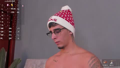   INDEPENDENT MODEL online show from 12.15.24