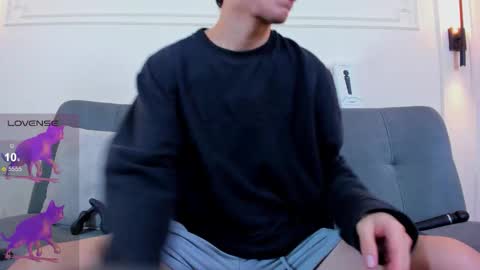 Snapshot of camilo_stark chatting on 02.11.26 Camilo online show from 02.11.26