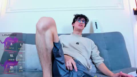 Snapshot of camilo_stark chatting on 02.12.26 Camilo online show from 02.12.26