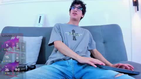 Snapshot of camilo_stark chatting on 02.13.26 Camilo online show from 02.13.26