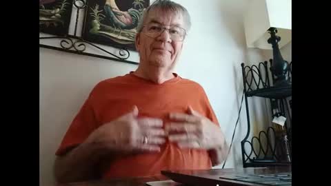 Snapshot of camlover1231234 chatting on 10.26.25 camlover1231234 online show from 10.26.25