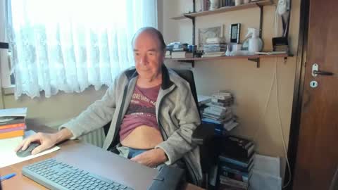 Cammee online show from 01.04.25
