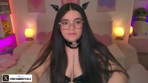   Lets reach 200 thumbs up  online show from 01.11.26