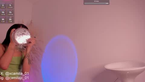 Laura Camila online show from 12.14.24