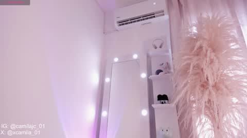 Laura Camila online show from 01.30.25