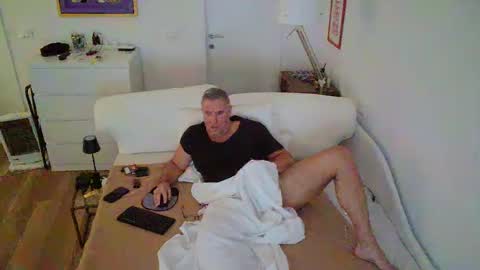 camunication online show from 02.10.25